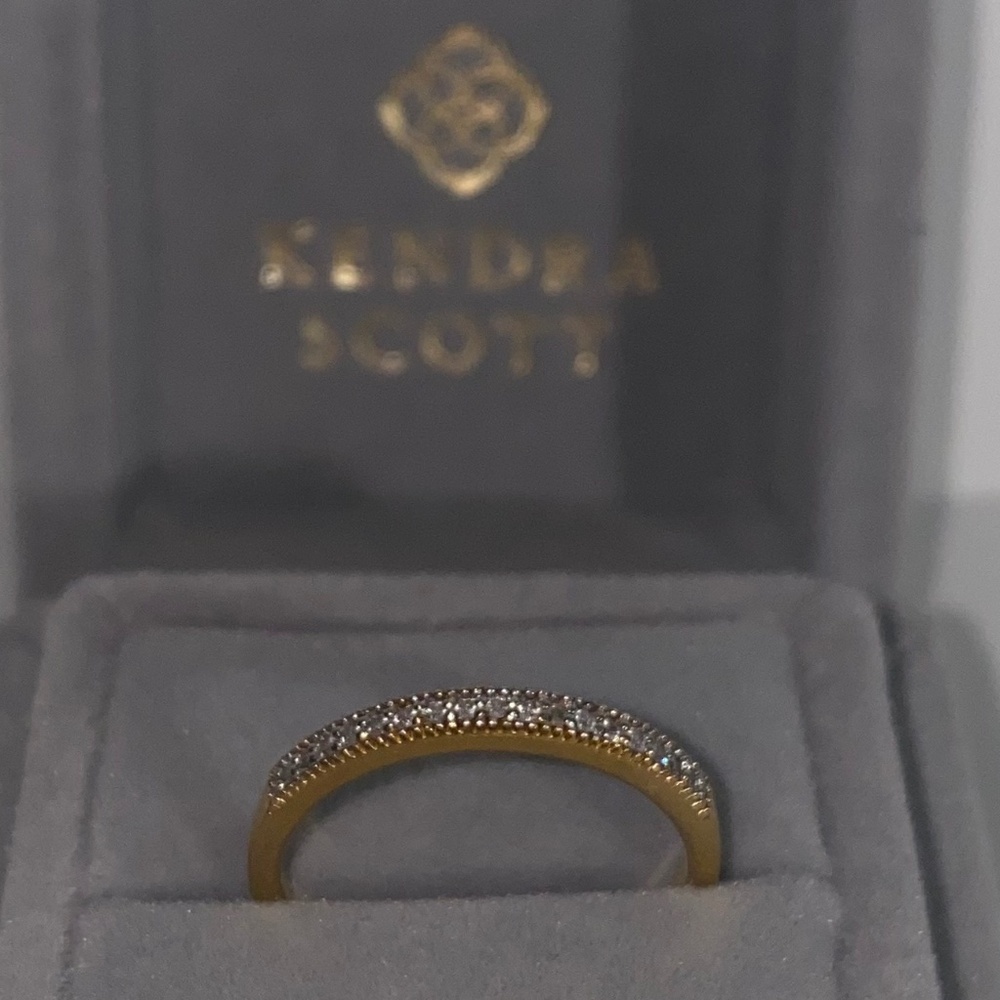 Kendra Scott Ensley Band Ring in Gold and White Diamond